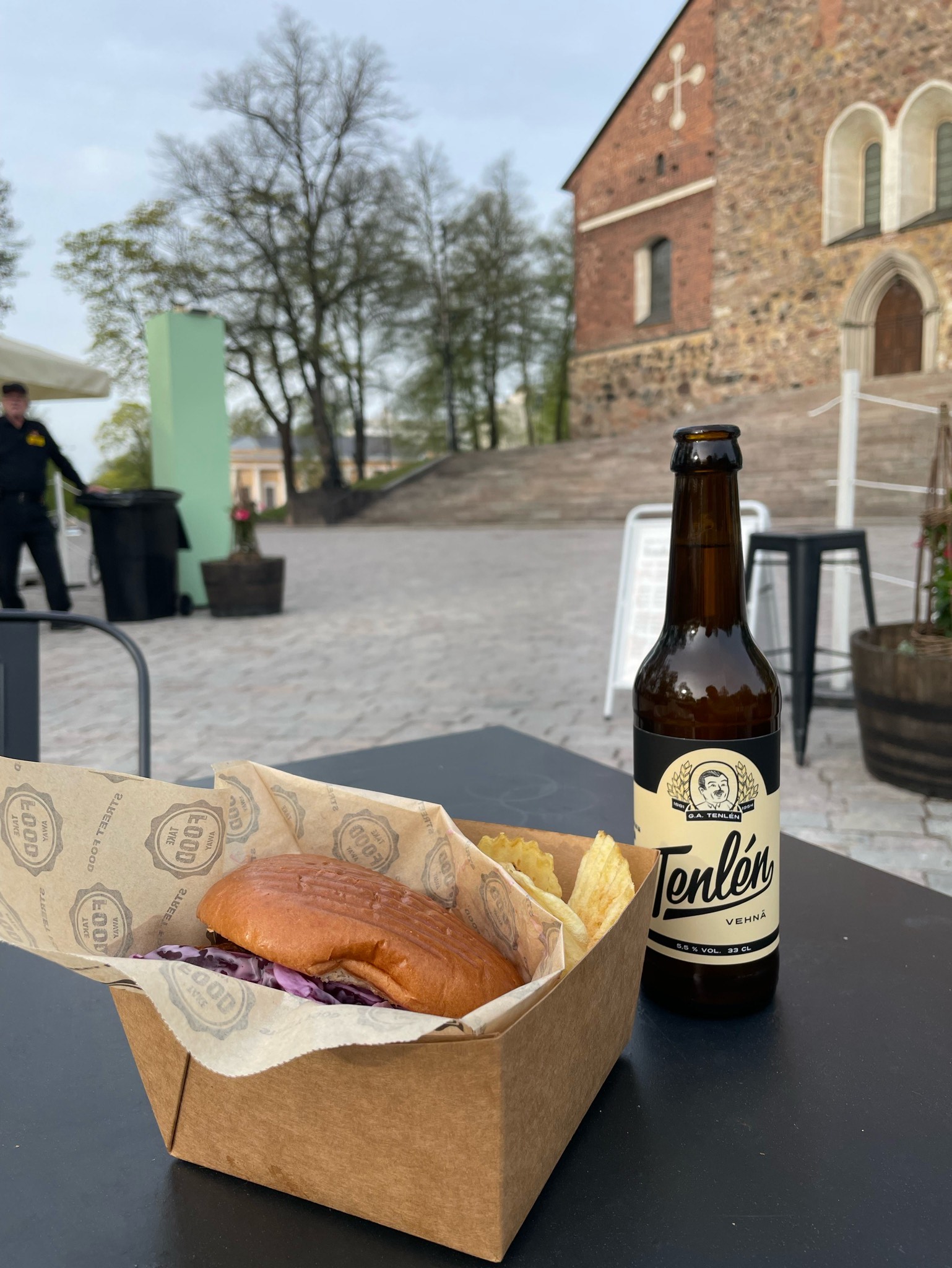 Tenlén Vehnä, Finland