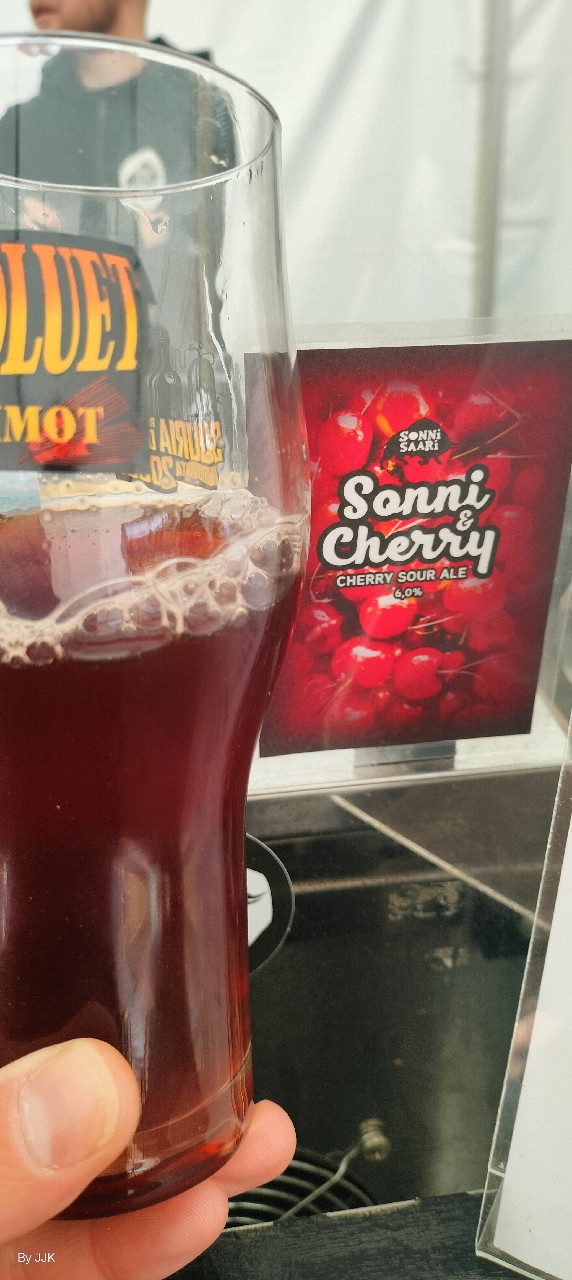 Sonni & Cherry, Finland