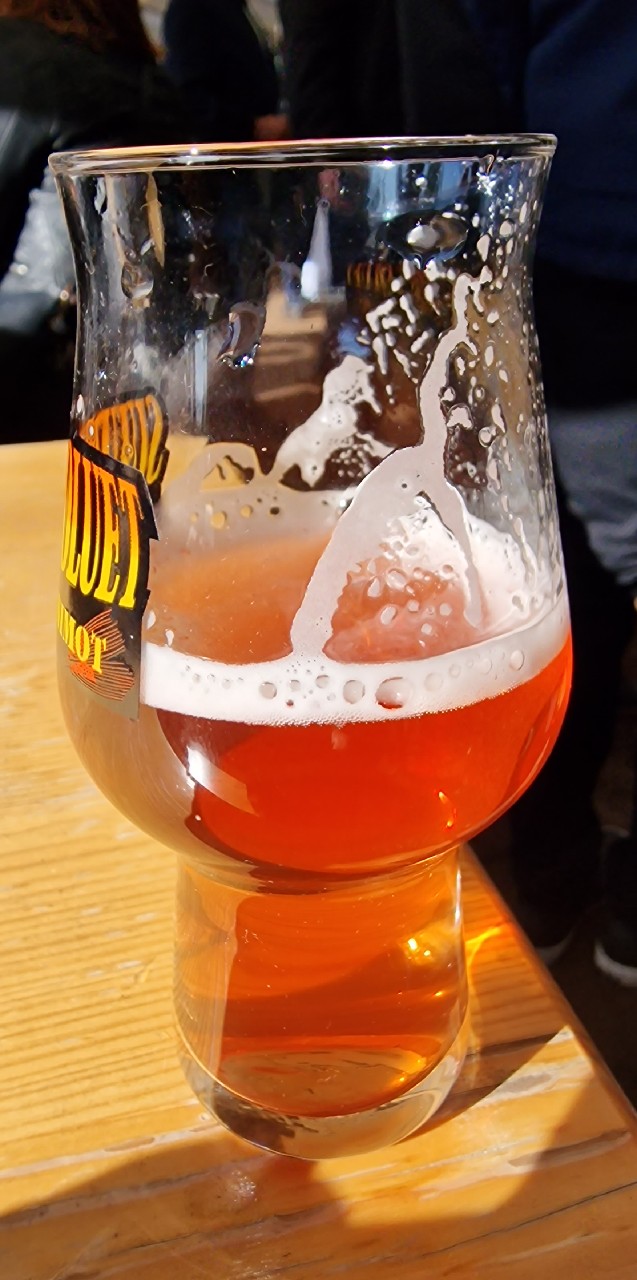 Leisure Suit Berry, Finland