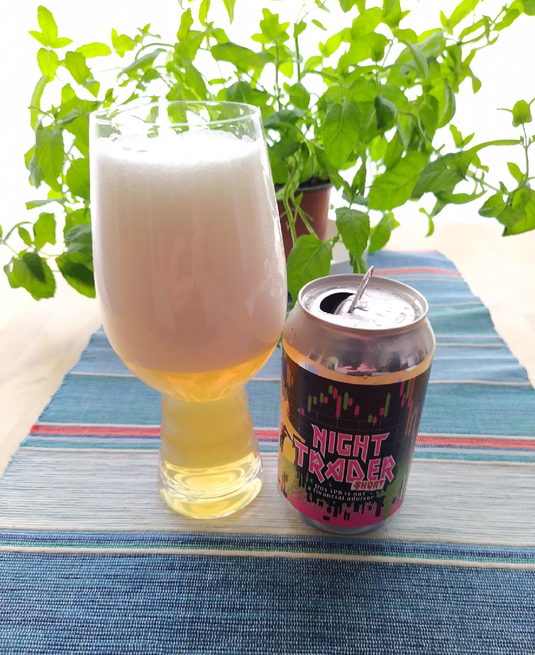 Night Trader Short, Finland