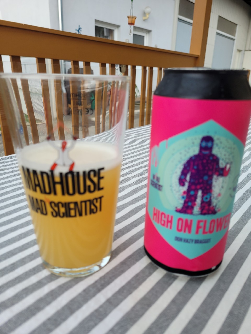 High On Flower, Hungary