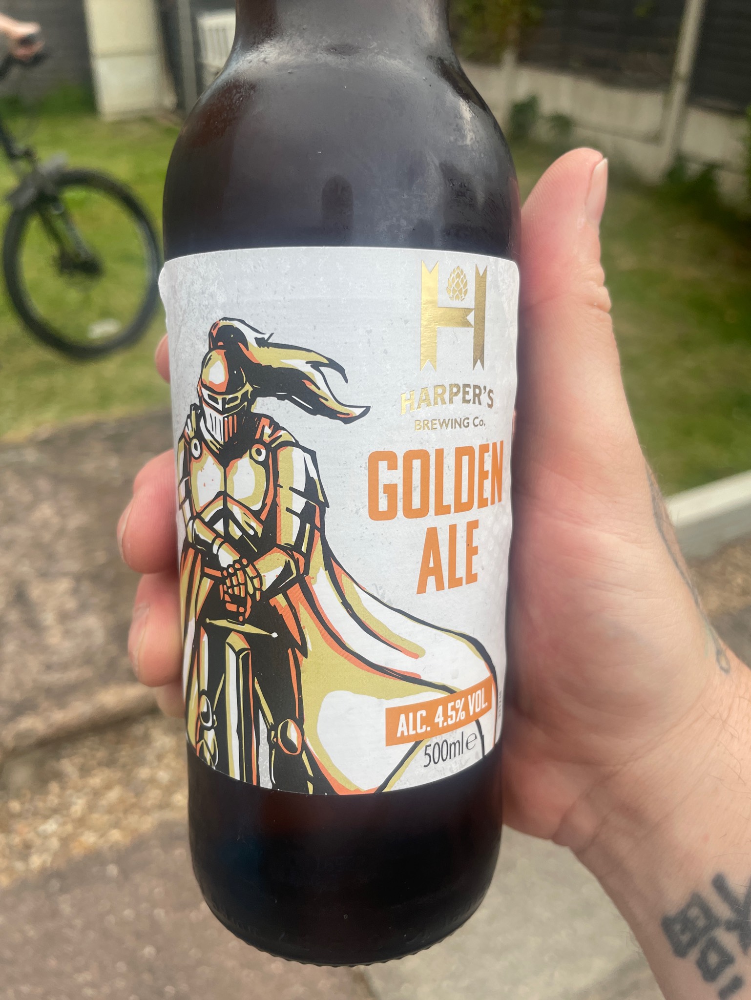 Harper's Golden Ale, England