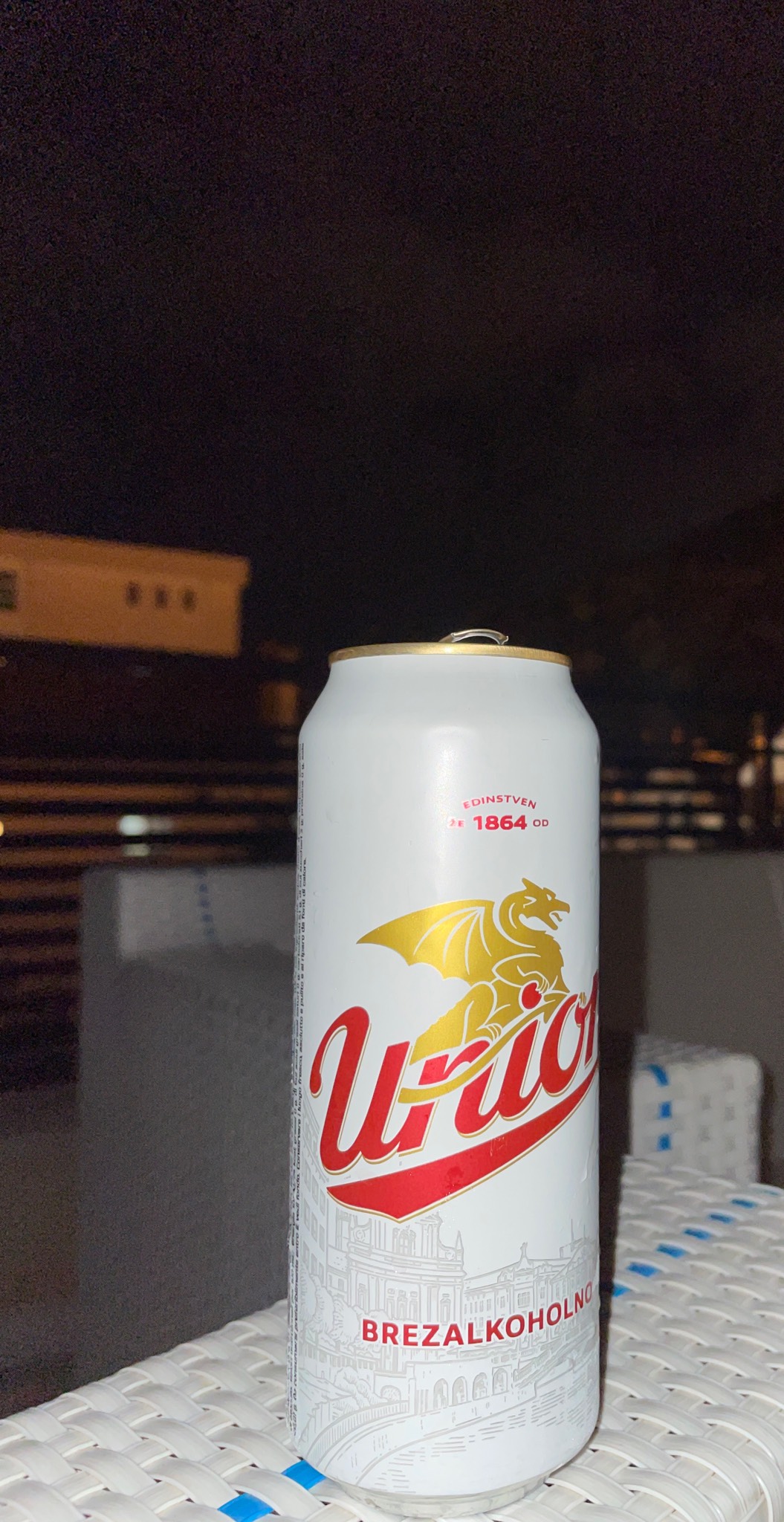 Brezalkoholno, Slovenia