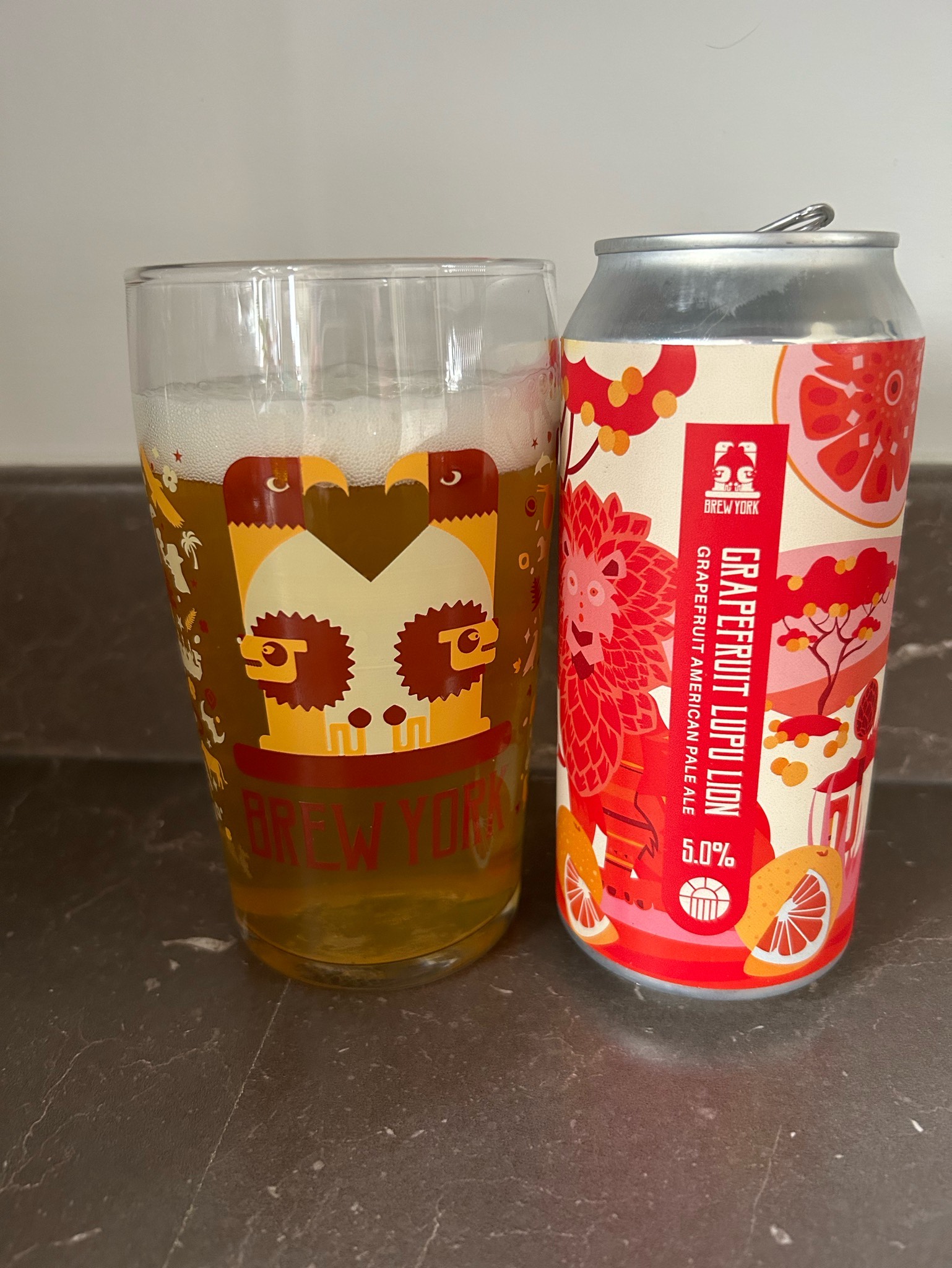 Grapefruit lupu lion, England