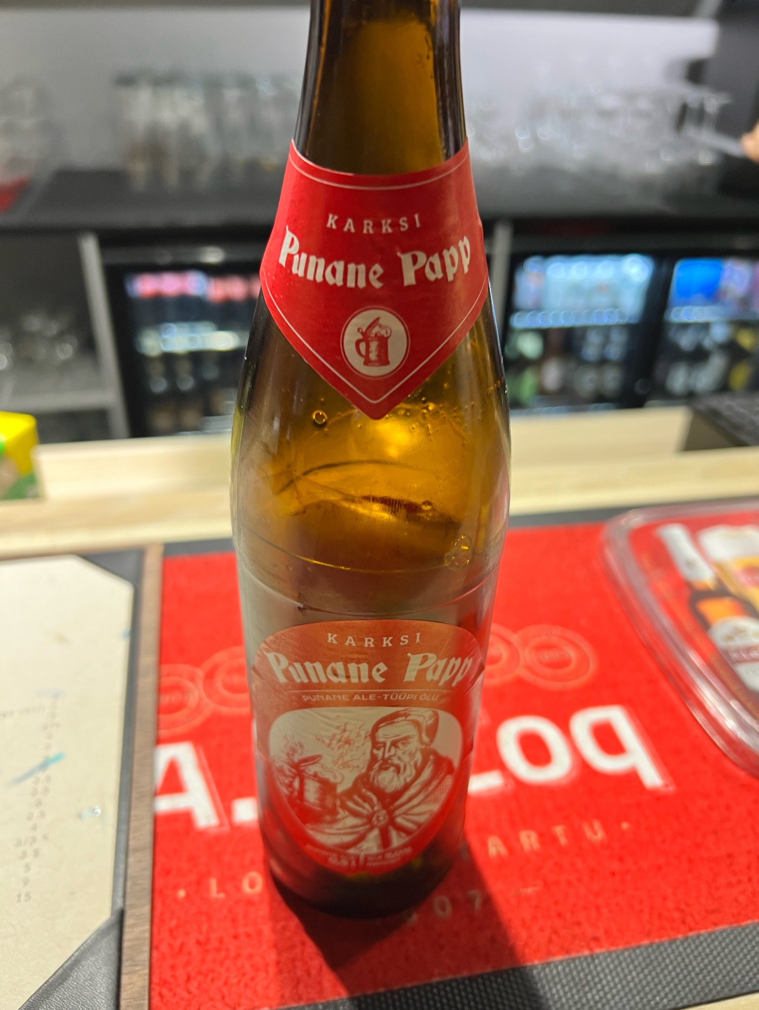 Punane Papp, Estonia