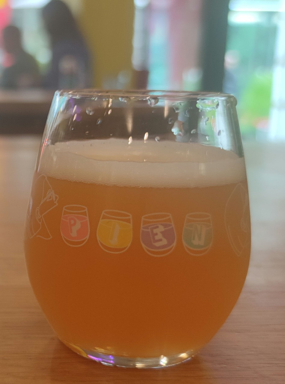 Catching Eyes, England