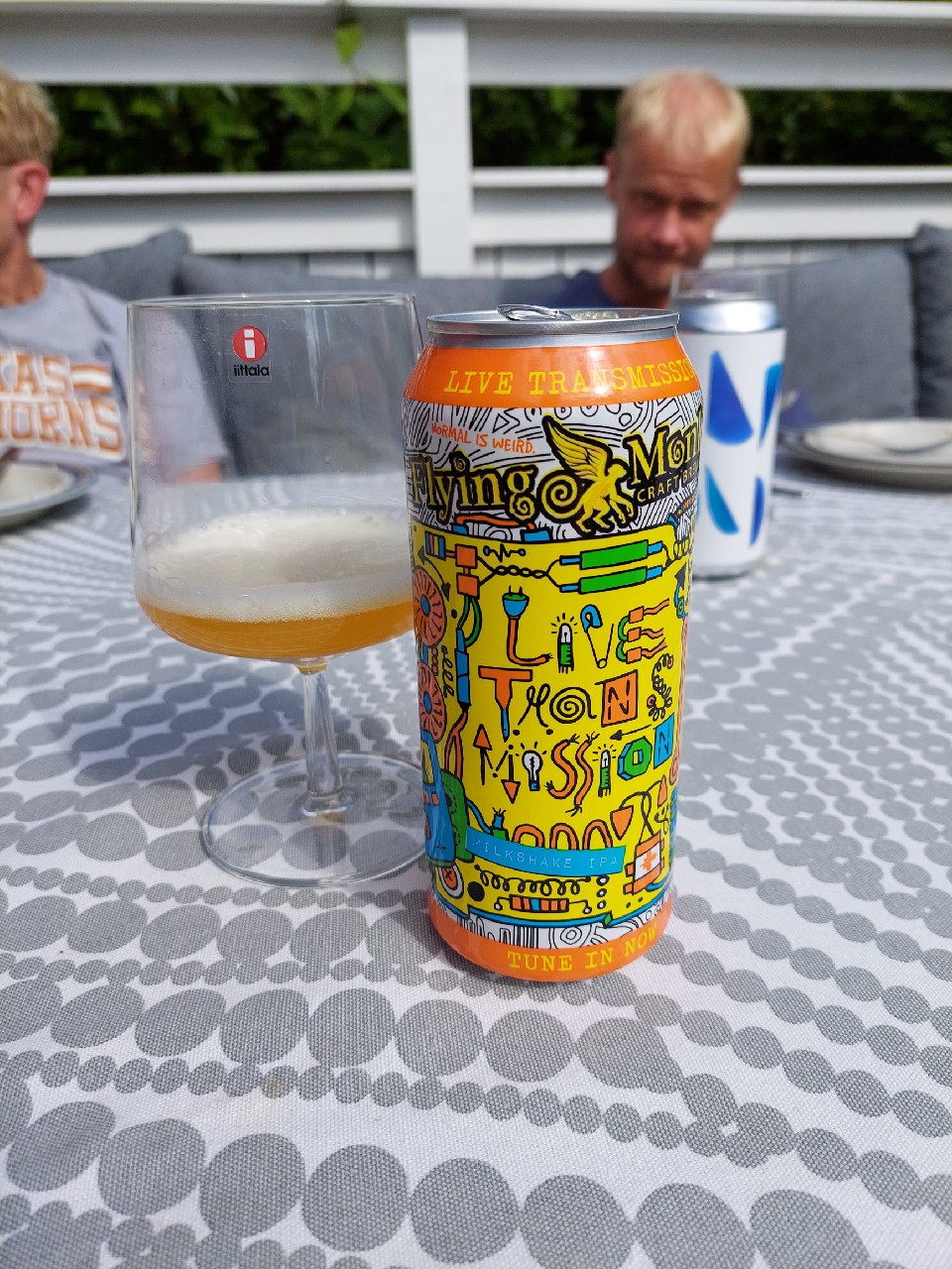 Live Transmission, Canada