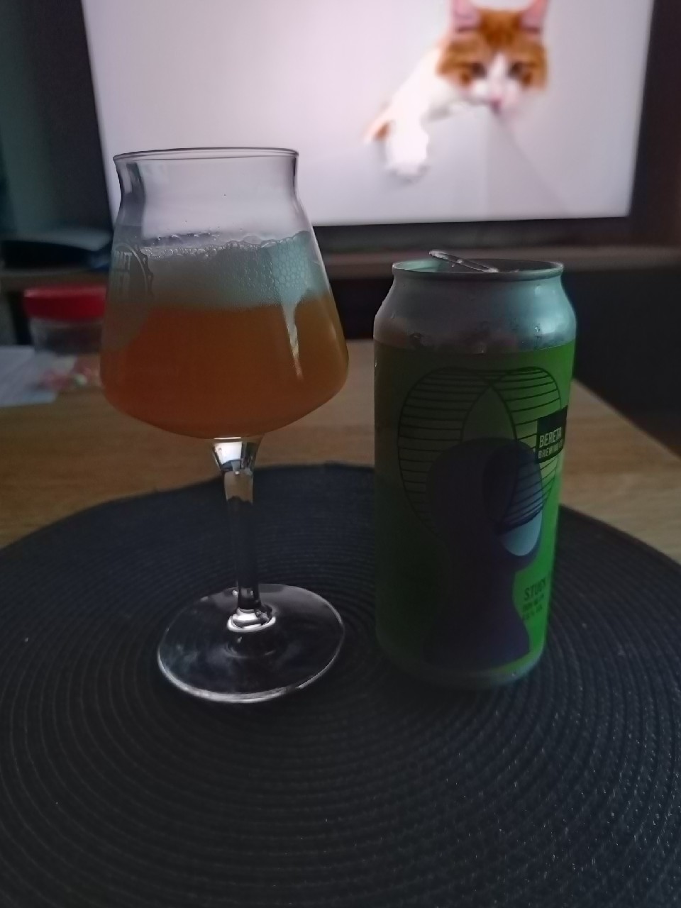 Stuck in a Loop, Romania