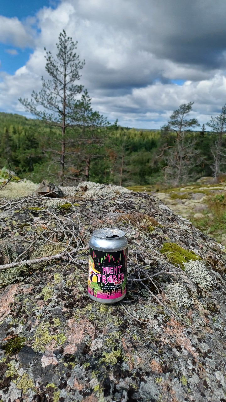 Night Trader Short, Finland