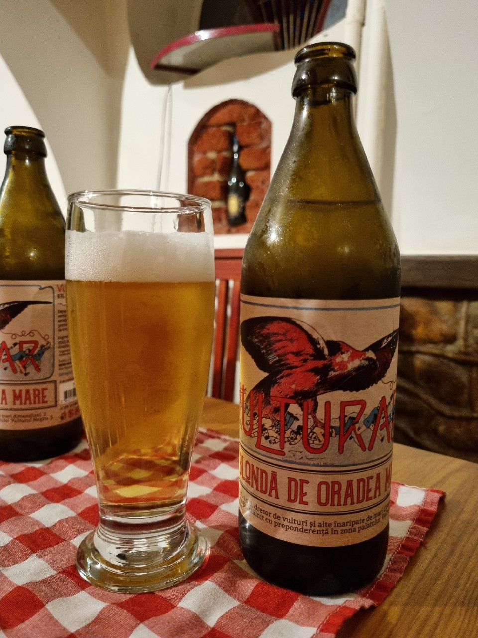Vulturar – Bere Blondă de Oradea Mare, Romania