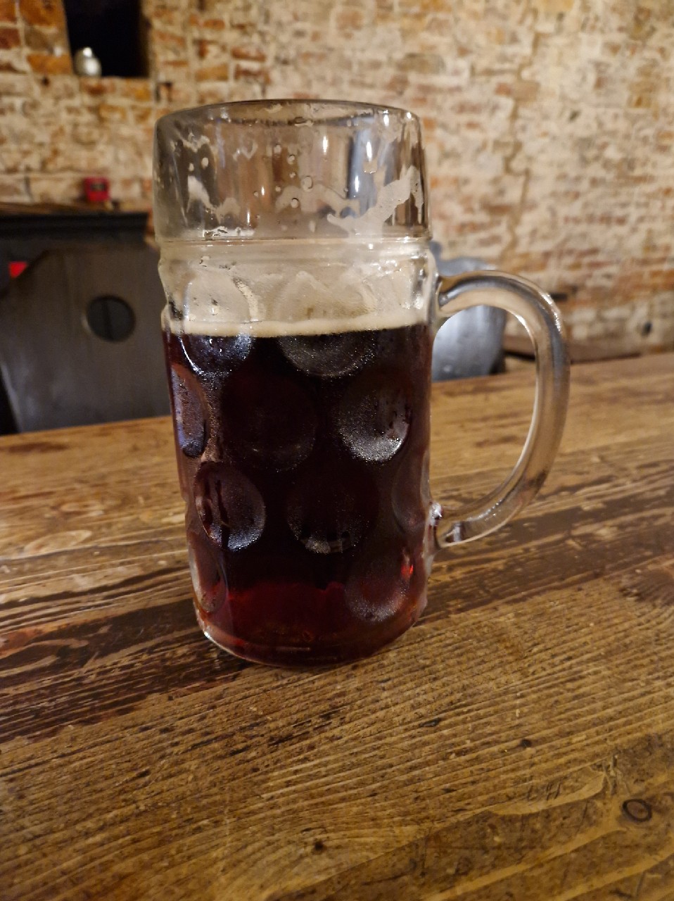 Püssirohu Punane, Estonia