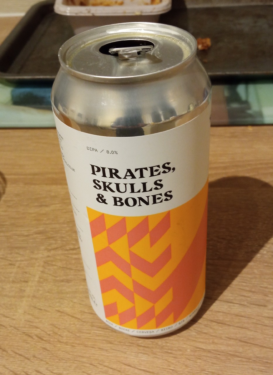 Pirate Skulls & Bones, England