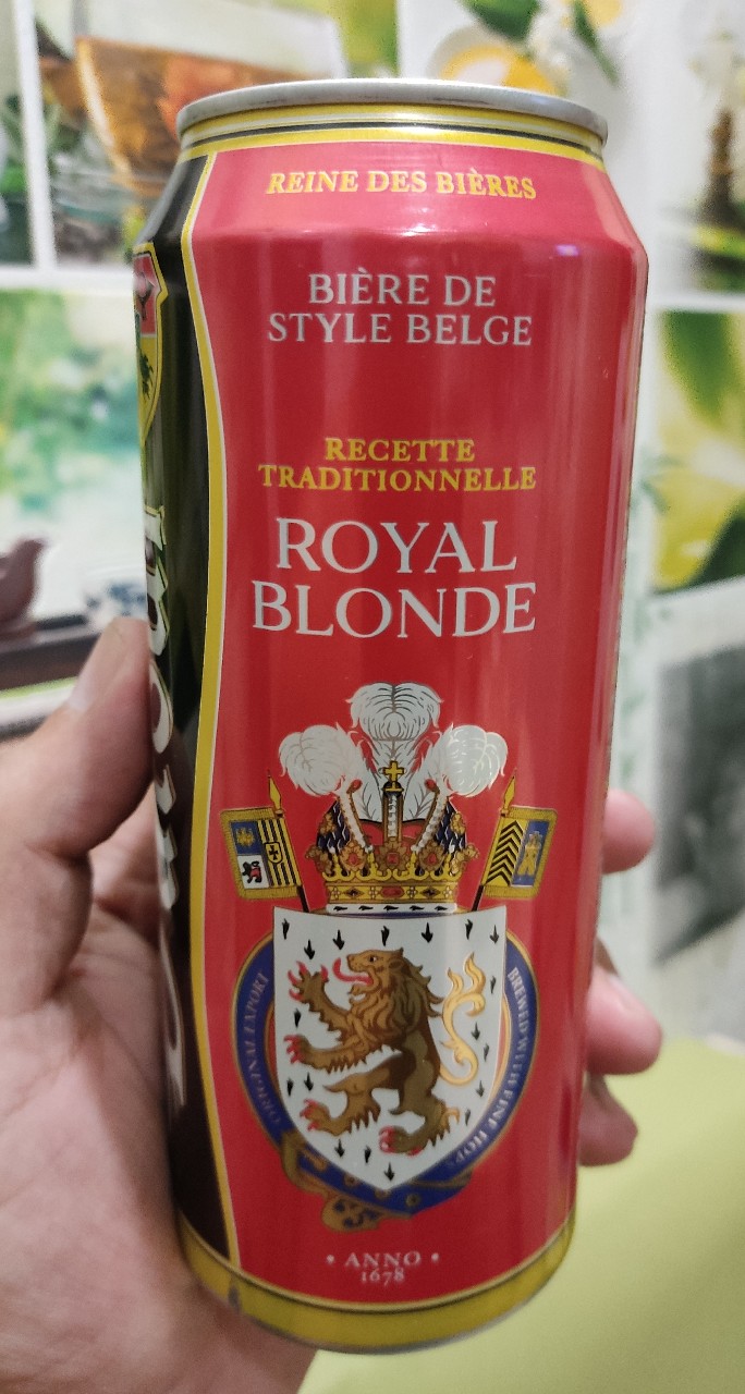 D'Atour Royal Blonde, France