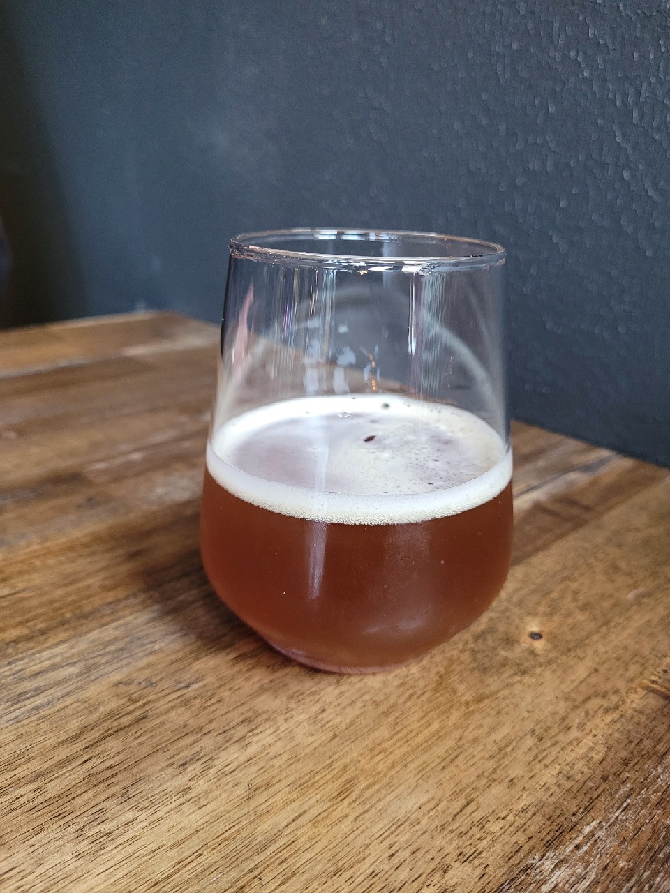 Aadama Õun, Estonia