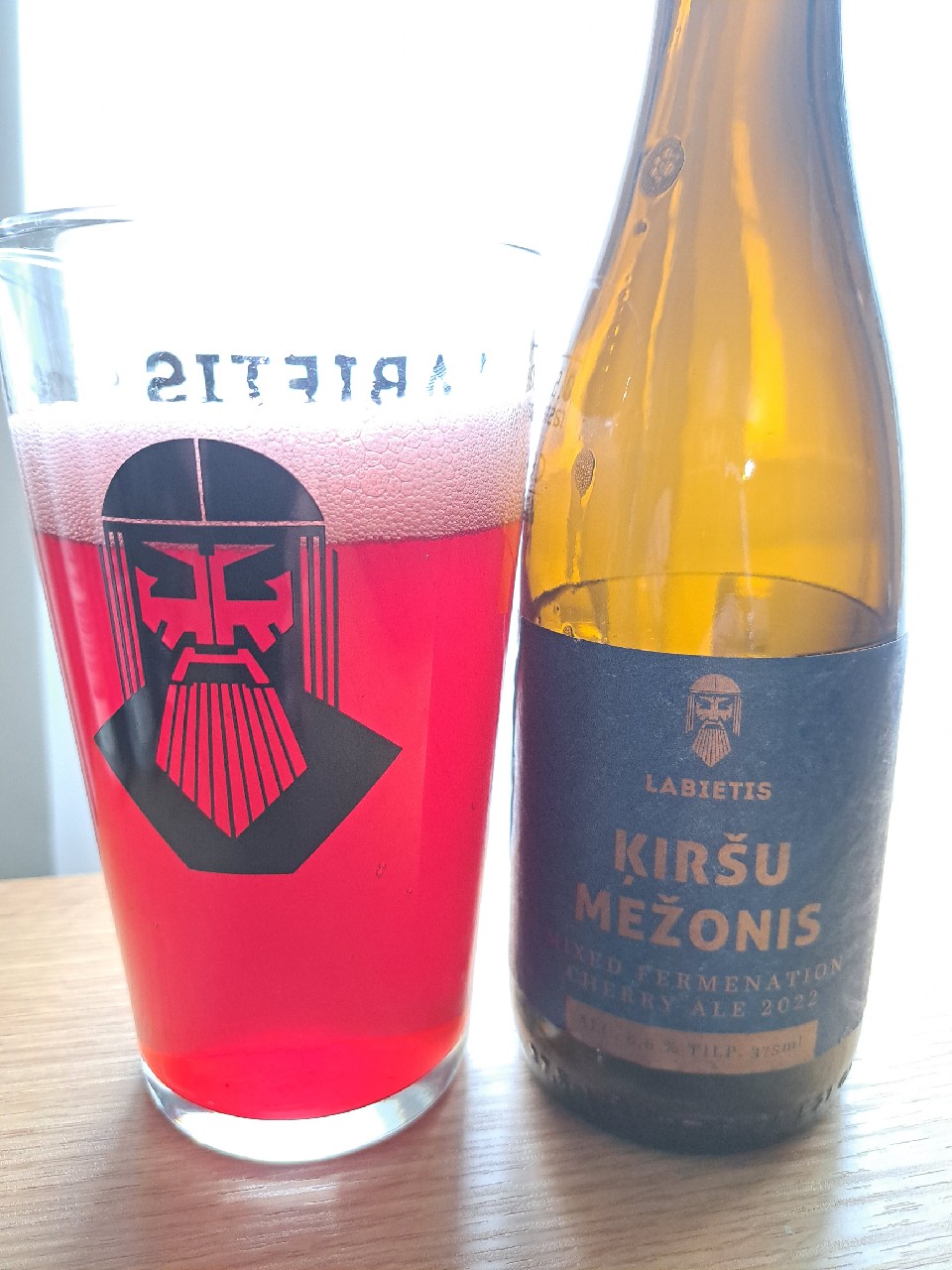 Kirsu Mezonis, Latvia