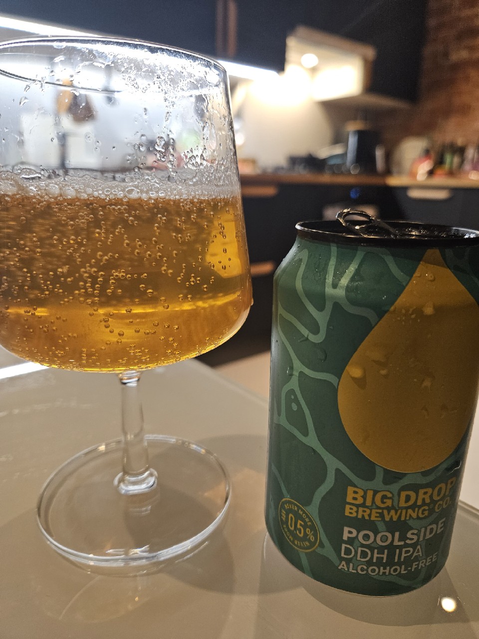 Poolside DDH IPA, England