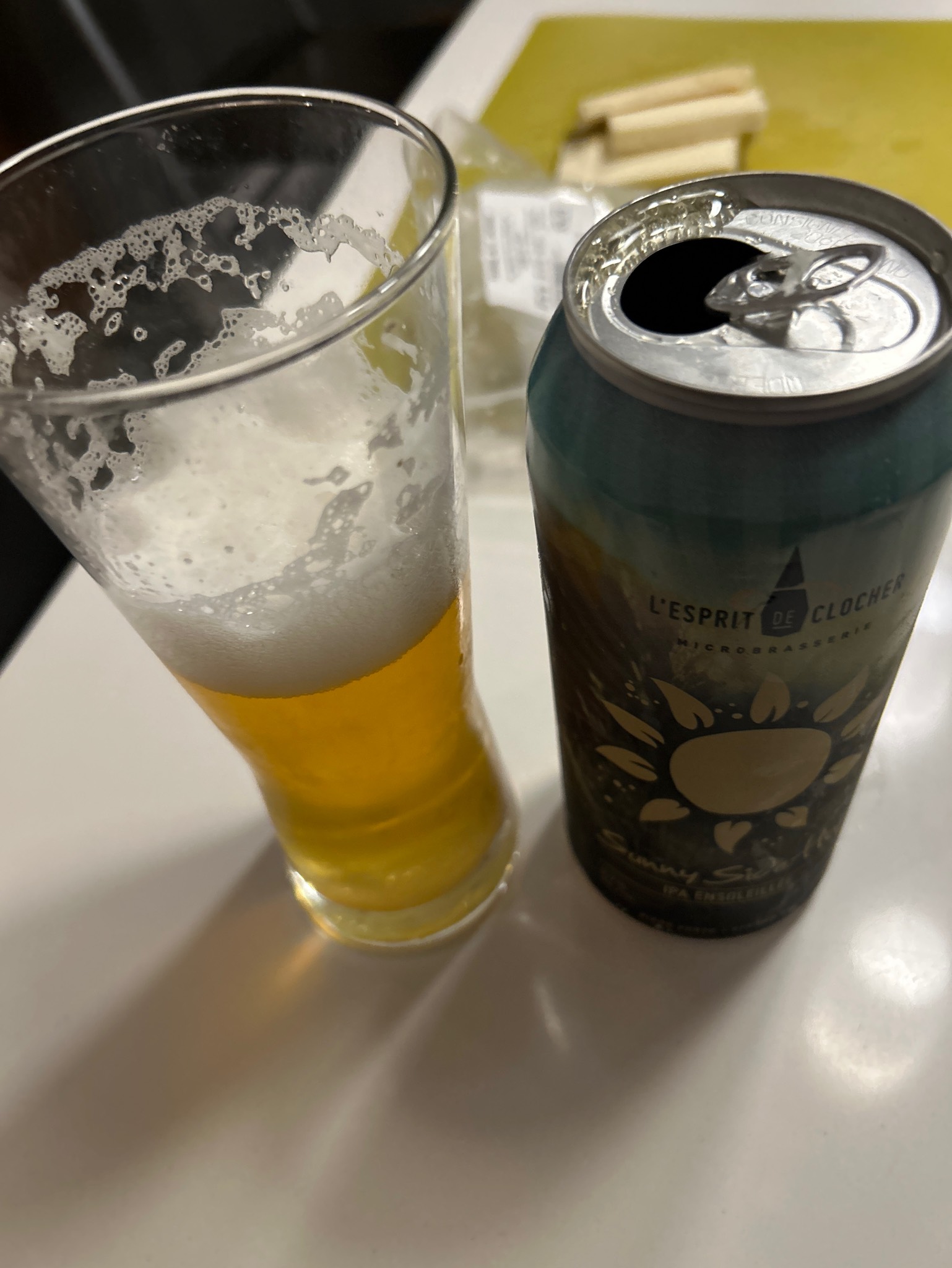 Sunny sidehop, Canada