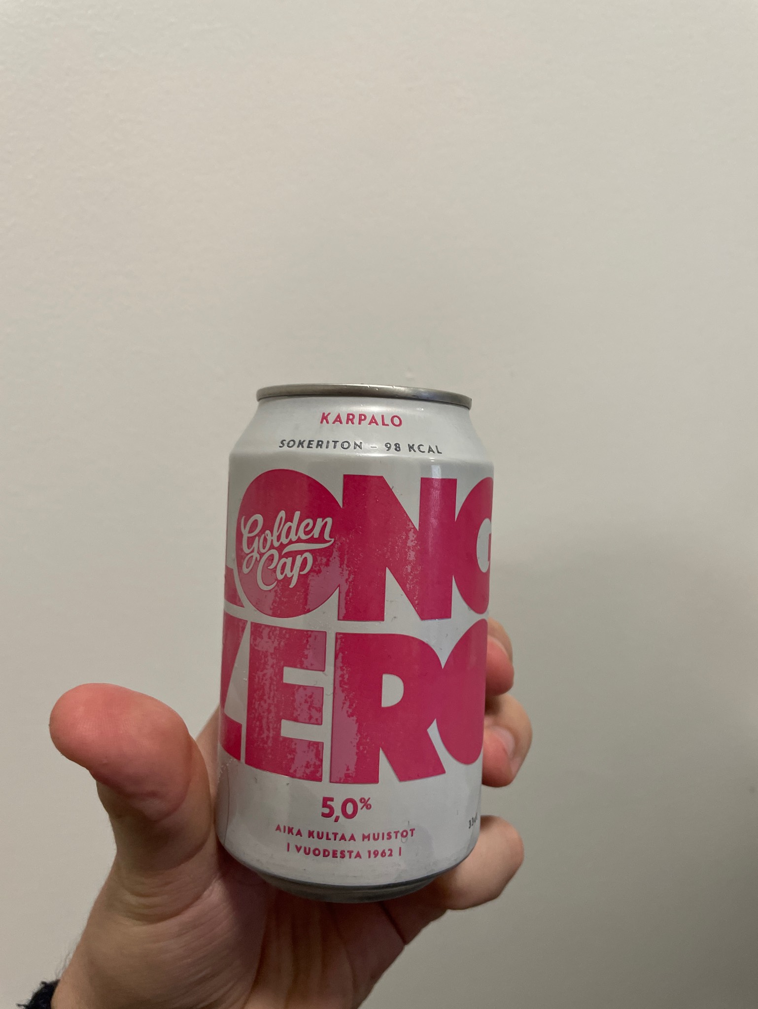 Golden Cap Long Zero Cranberry, Finland