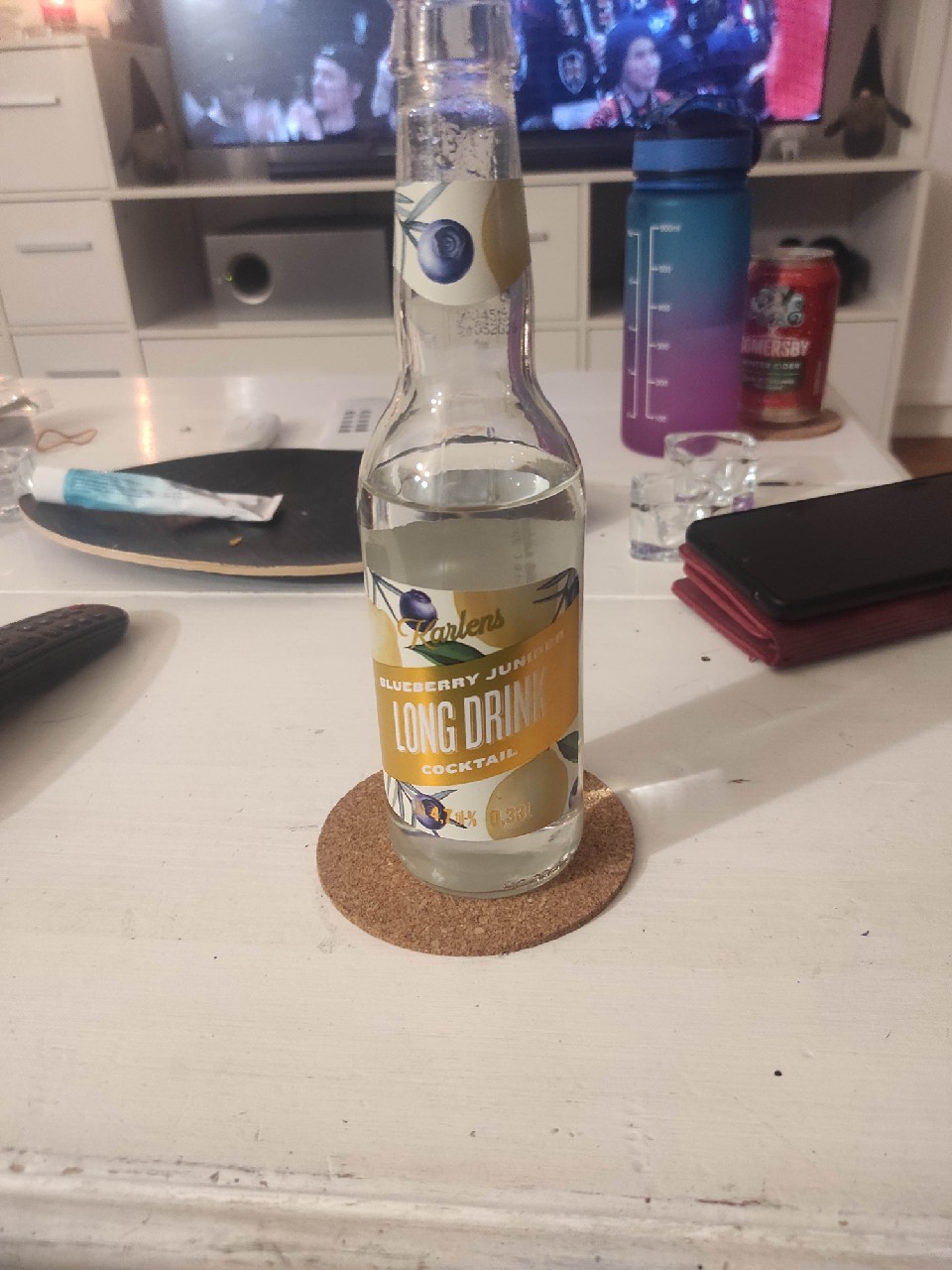 Karlens Blueberry Juniper Long Drink Cocktail, Finland