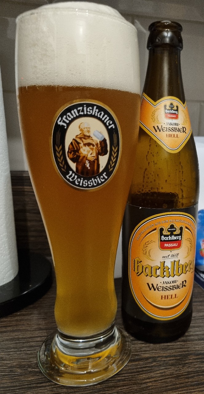 Hacklberg Weißbier Hell, Germany