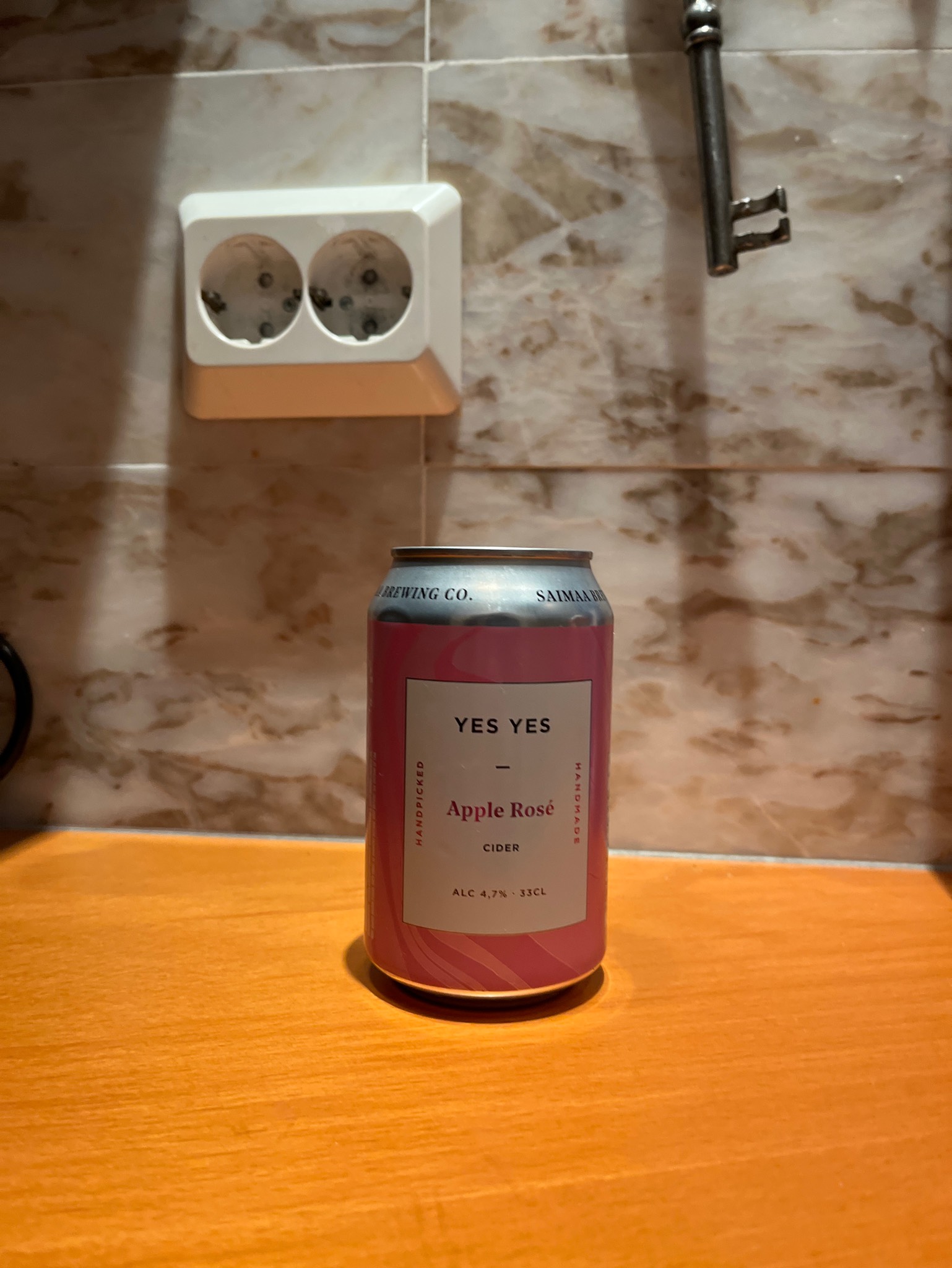 YES YES: Apple Rosé, Finland