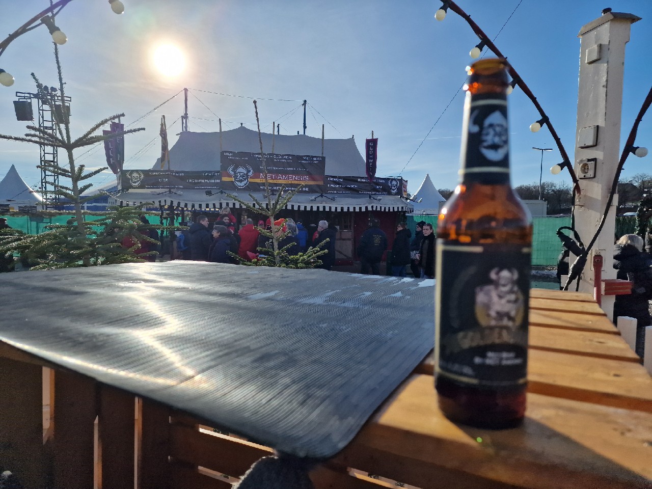 GoldenDark, Met-Amensis Kellerei