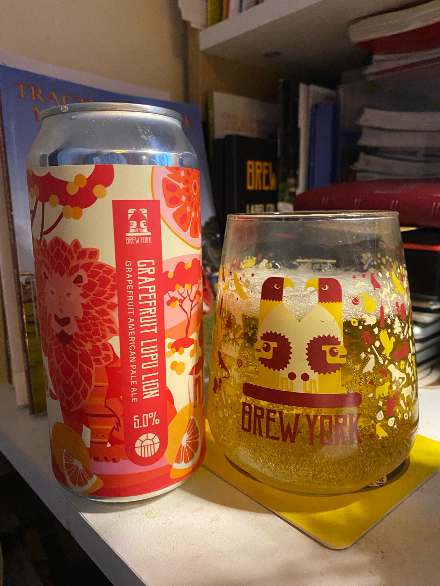 Grapefruit lupu lion, England