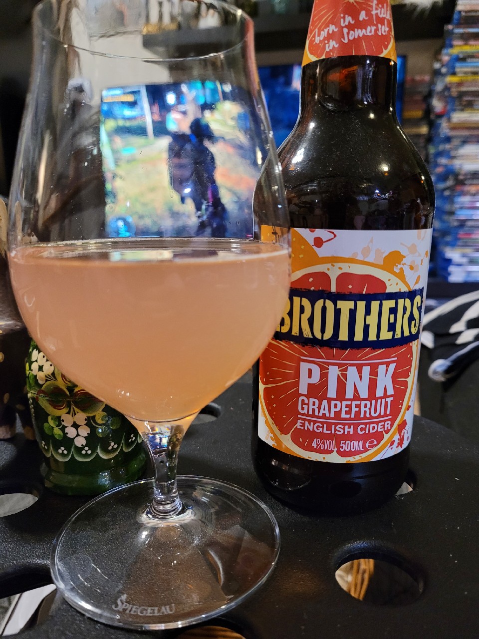 Pink Grapefruit English Cider, England