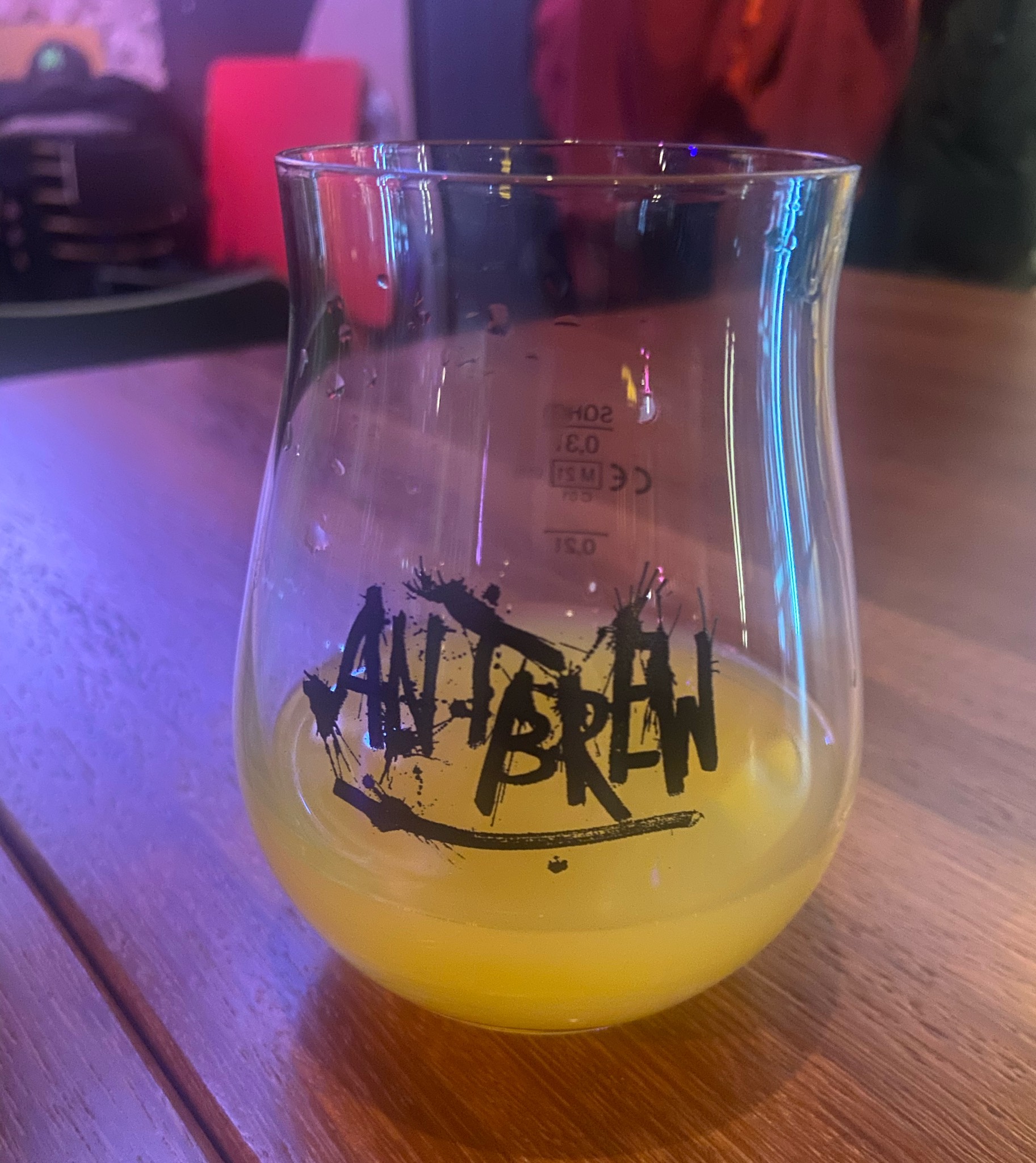 Neon Nectar, Finland