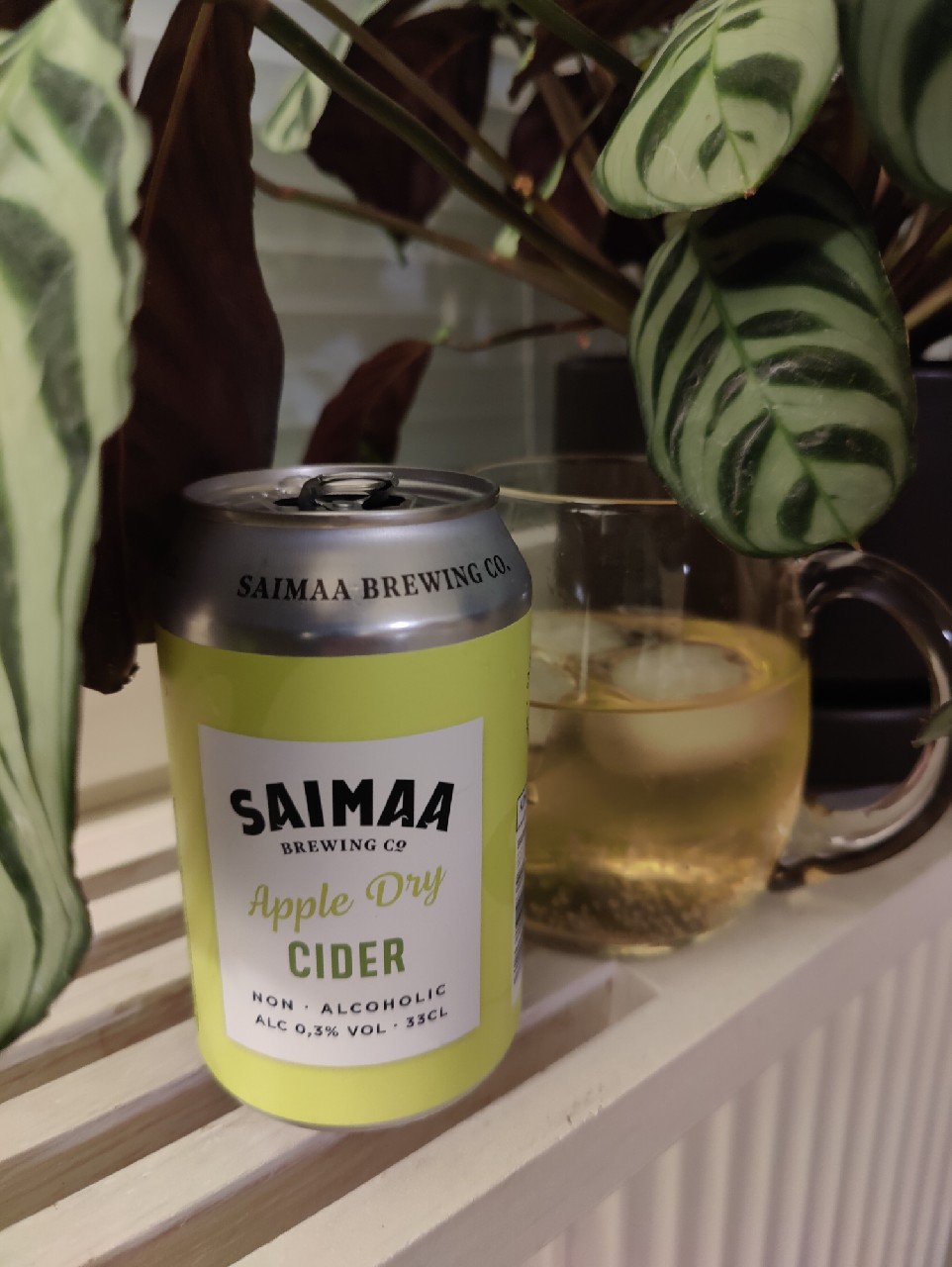 YES YES: Apple Dry Non-Alcoholic, Finland