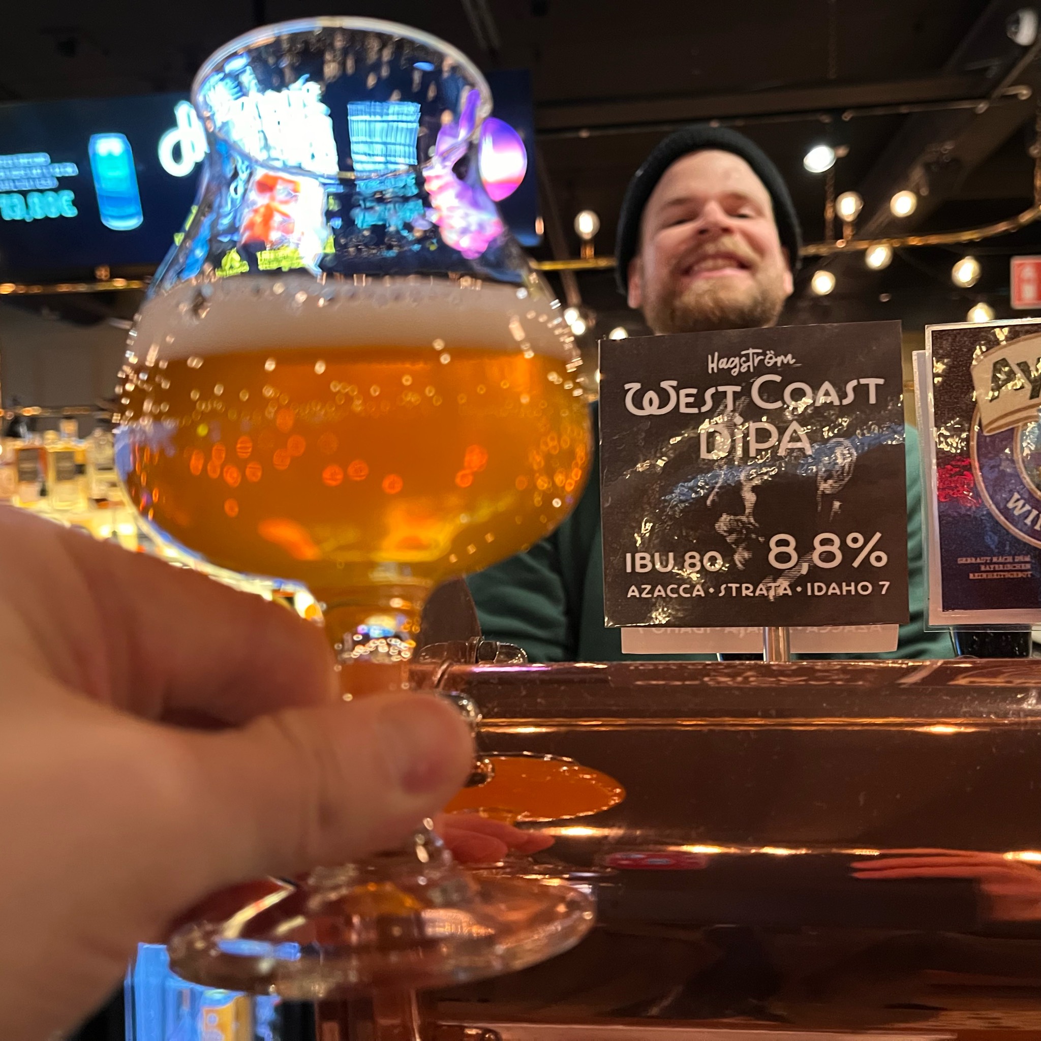 Hagström West Coast DIPA, Finland