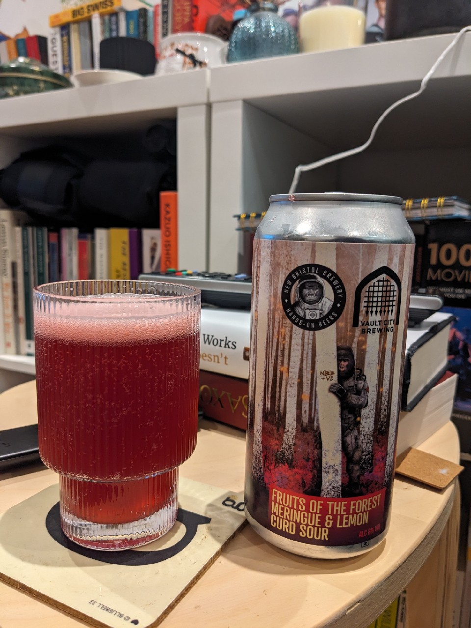 Fruits of the forest meringue and lemon curd sour, England