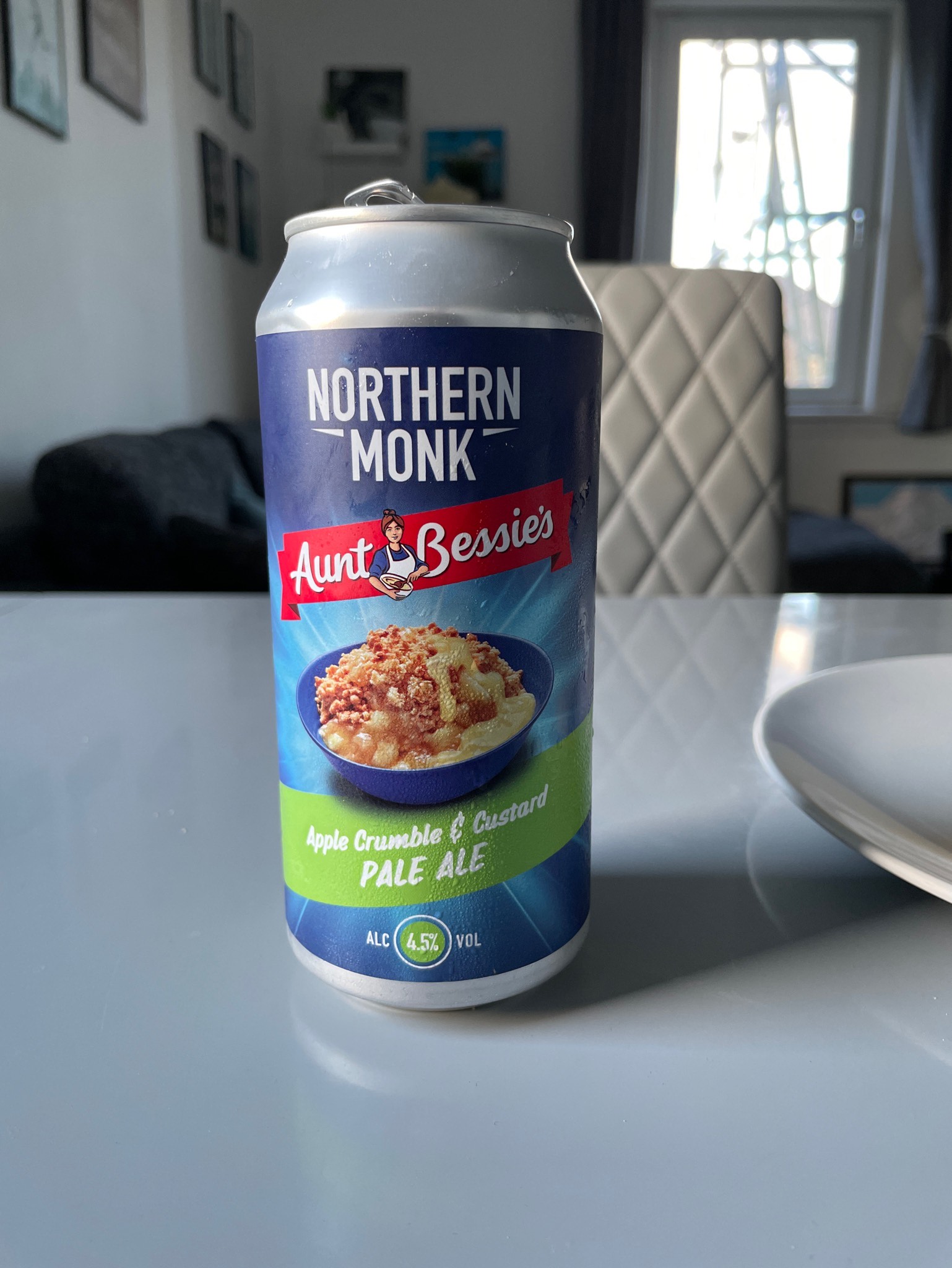 Aunt Bessie's Apple Crumble & Custard Pale Ale, England