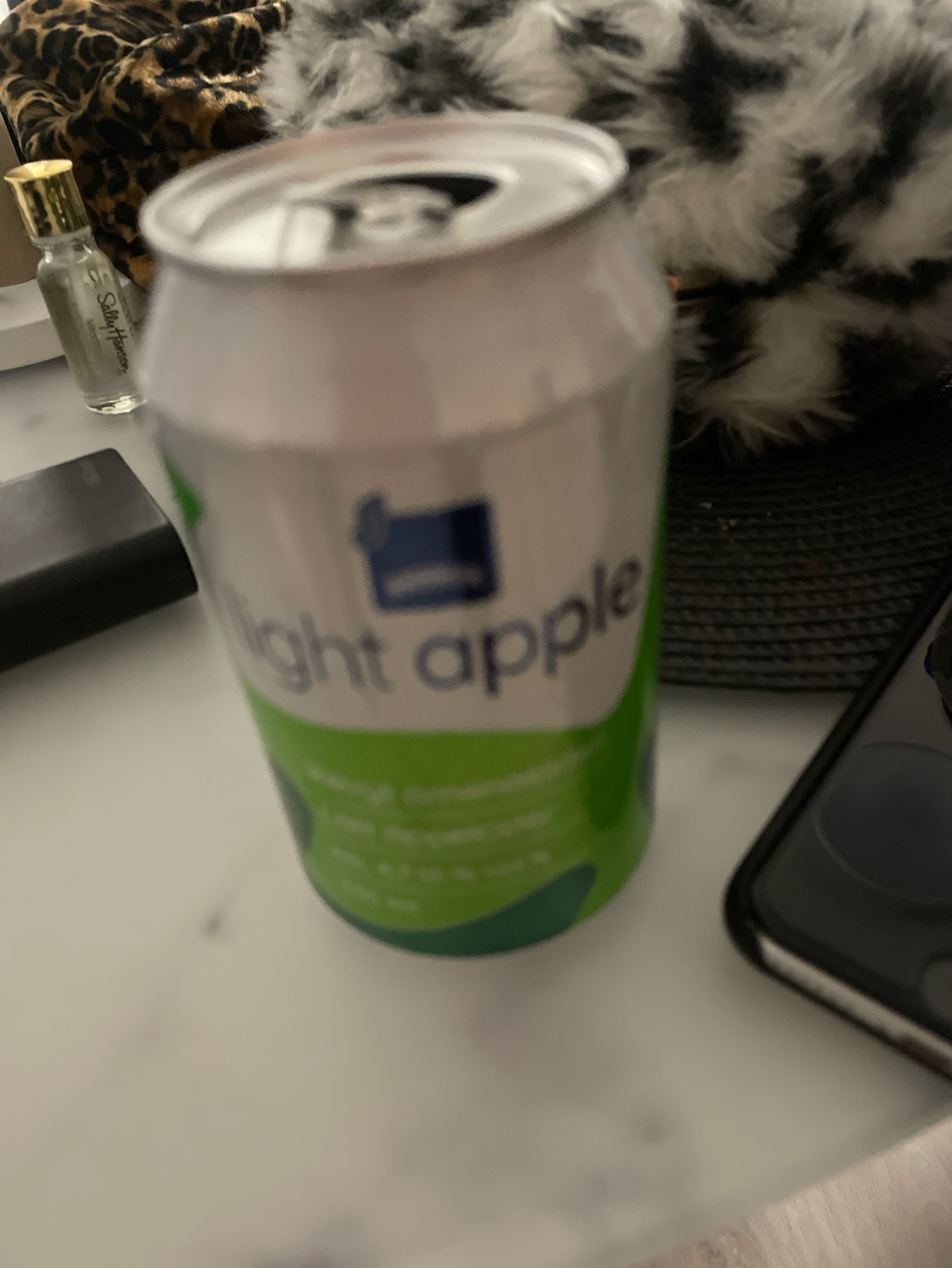 Rainbow Apple Light, Finland