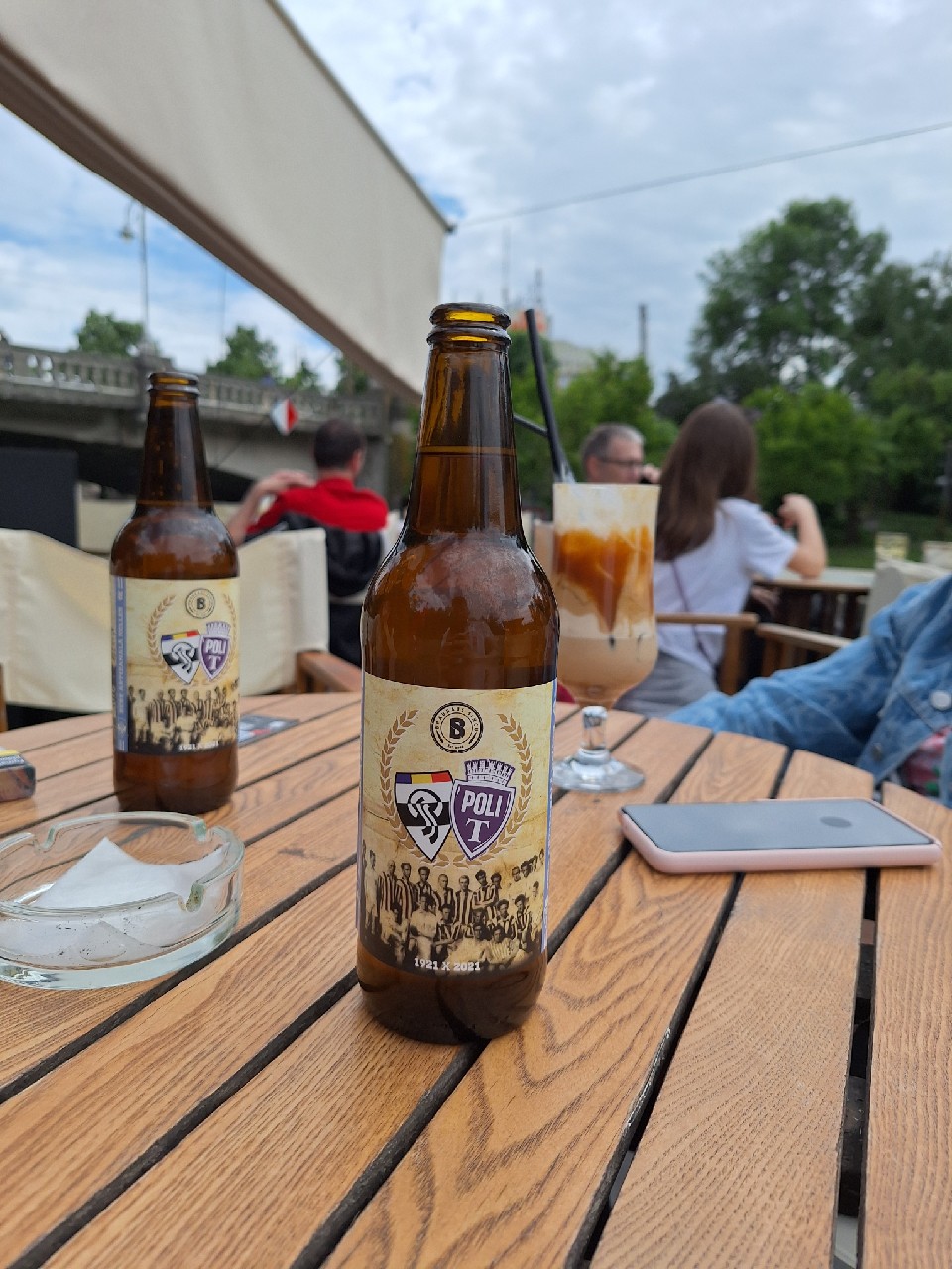 Bere Artizanala Helles, 1717 Bere Artizanalã