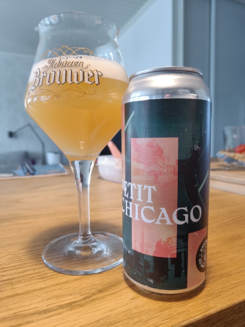 Petit Chicago, Canada