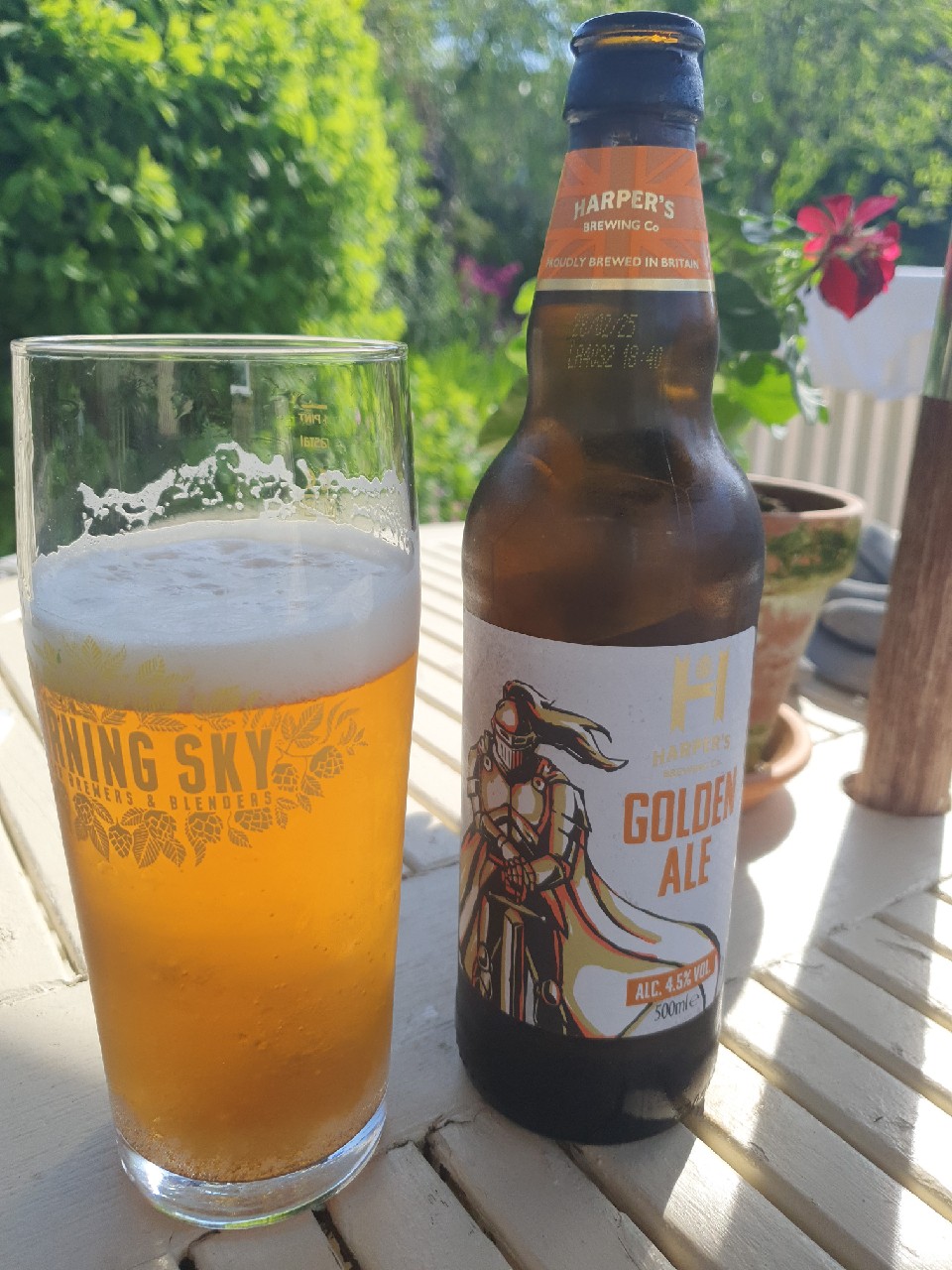 Harper's Golden Ale, England