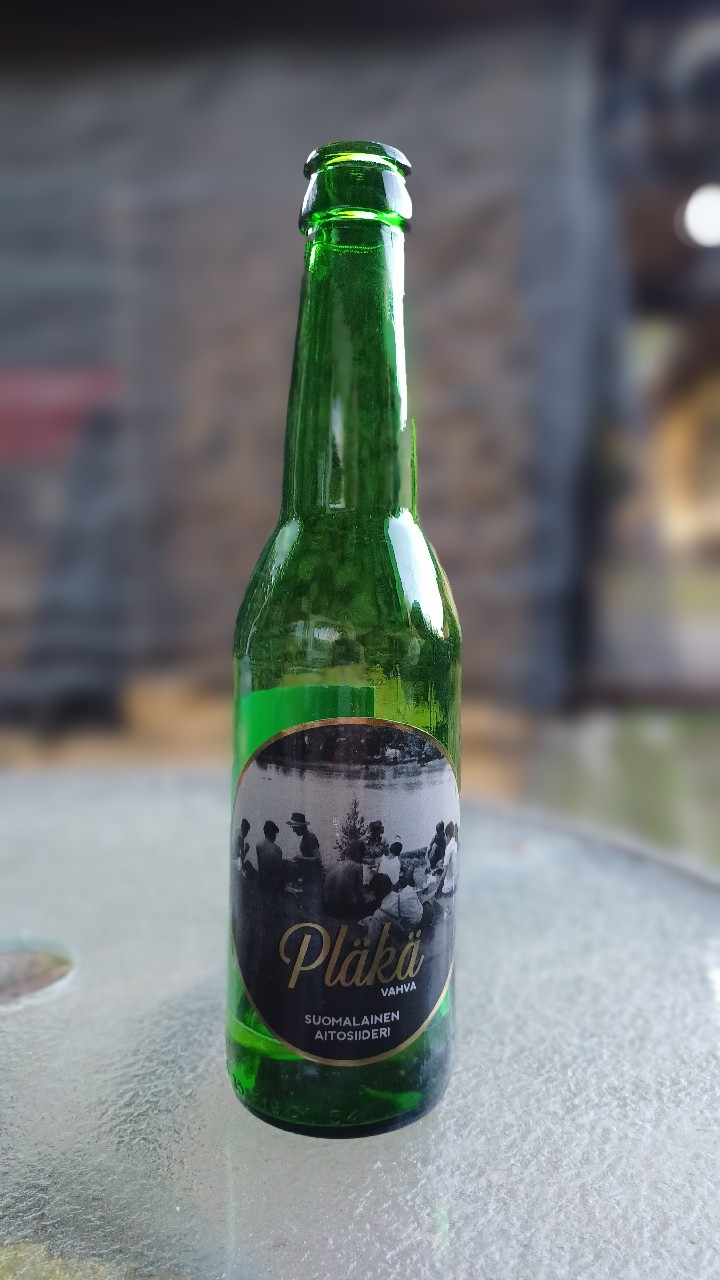 Pläkä, Paula Achr'enin Puutarha