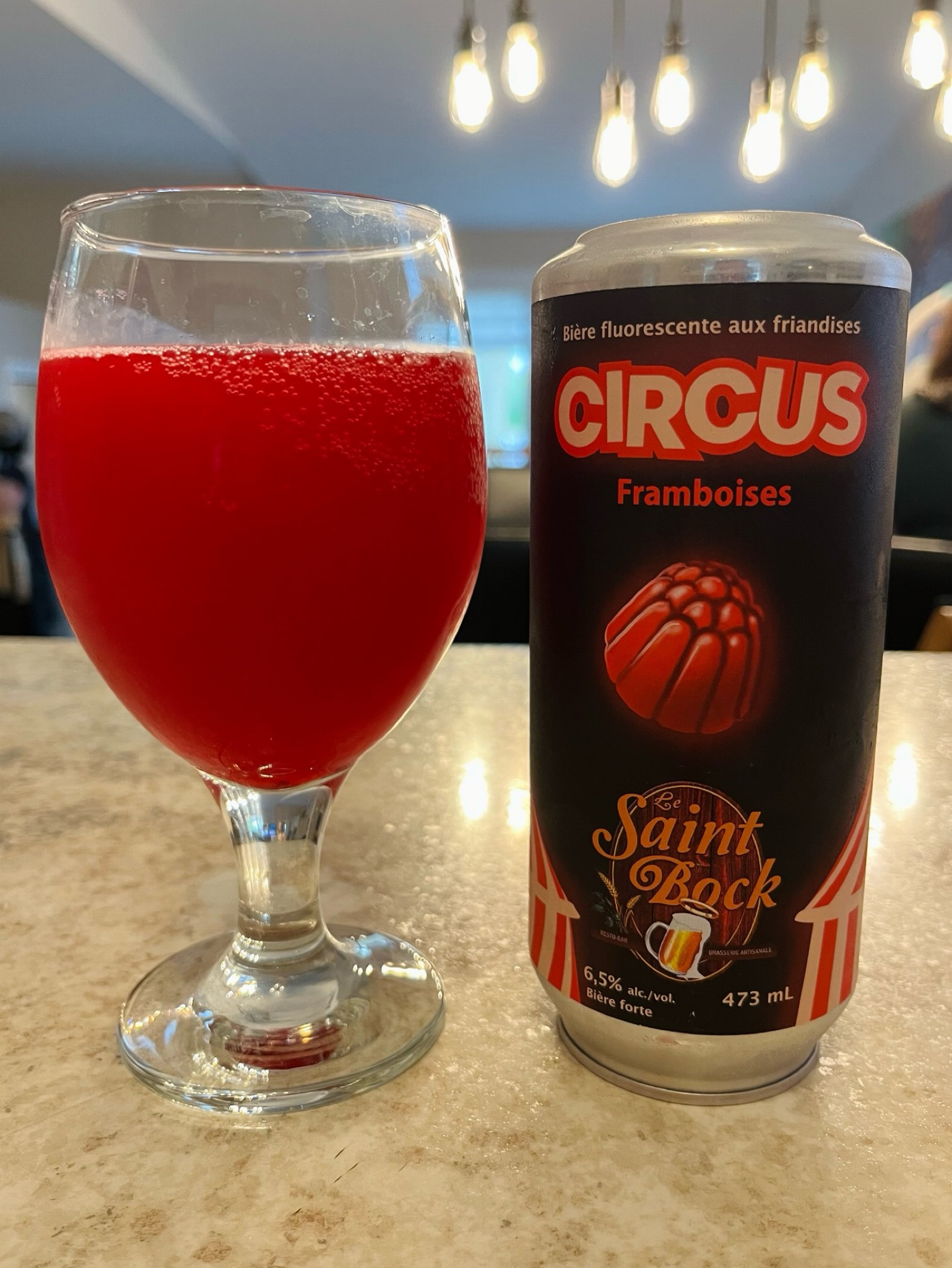 Circus Framboises, Canada