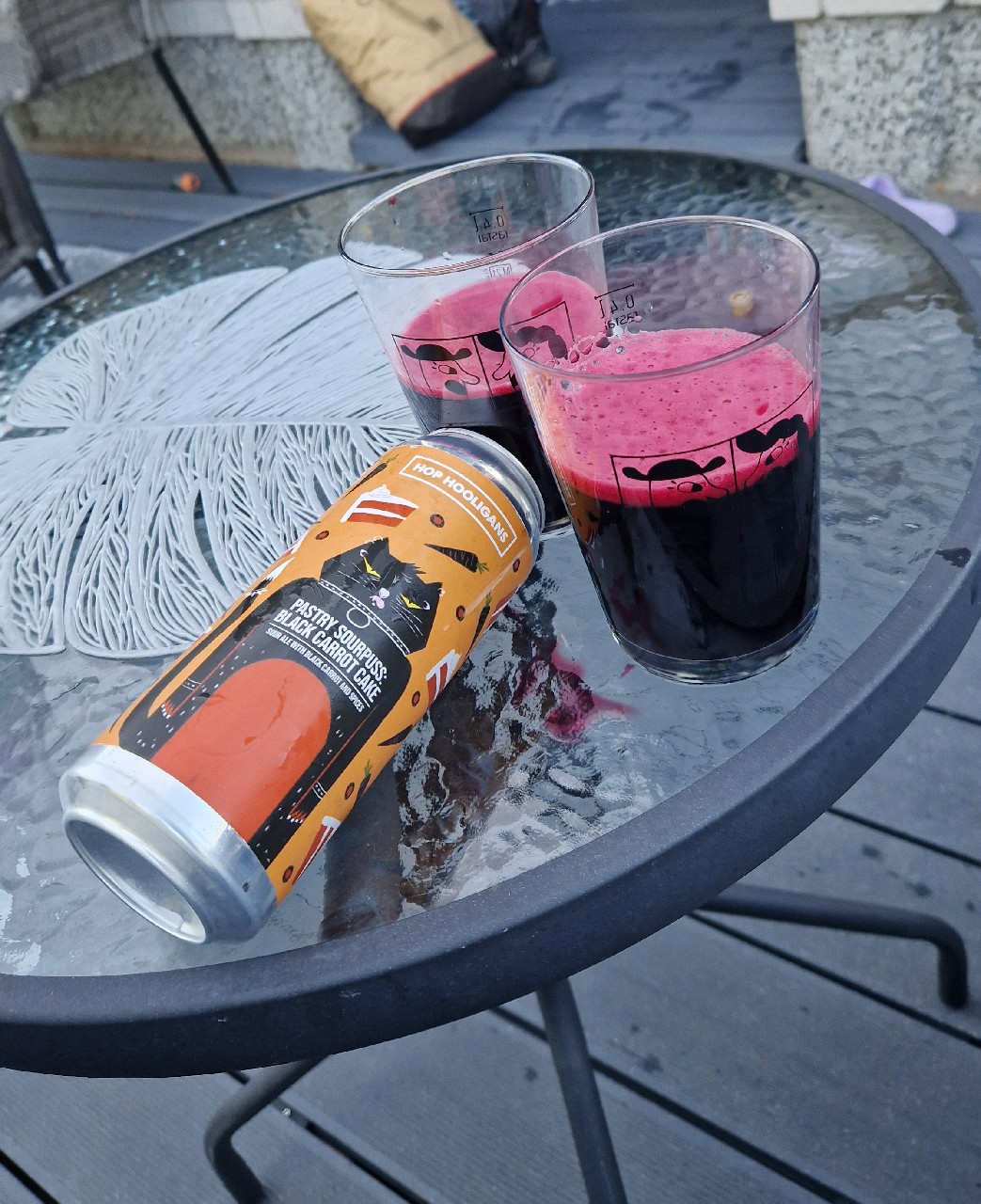 pasty sourpuss : black carrot cake, Romania