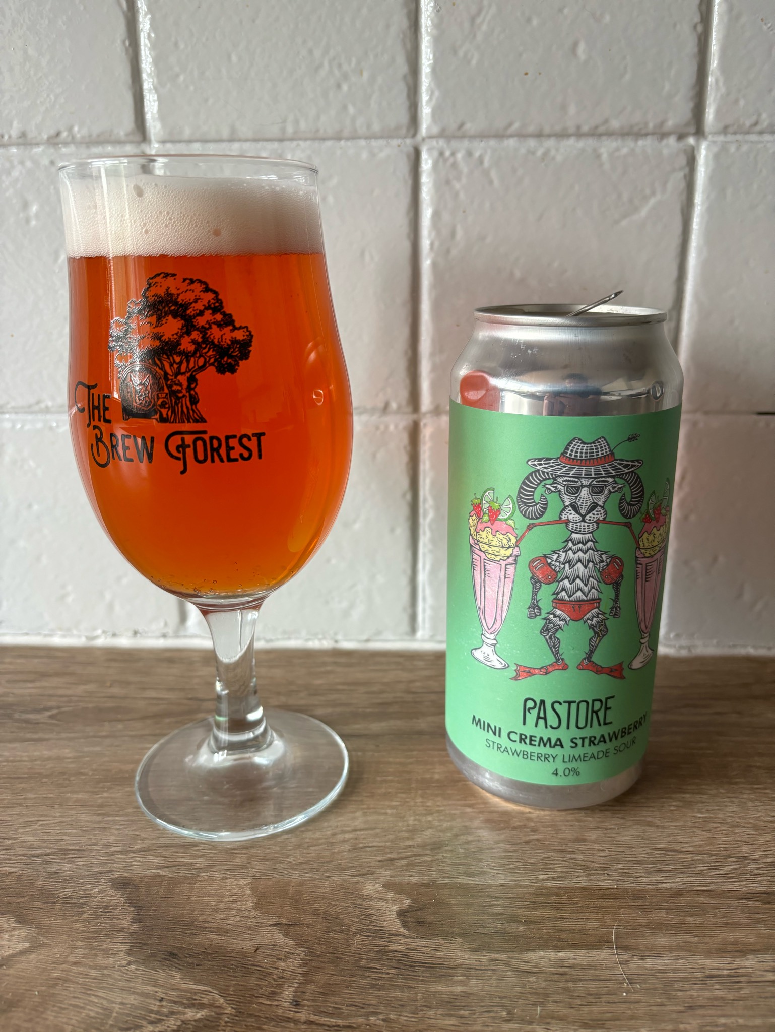 Mini Crema Strawberry, England