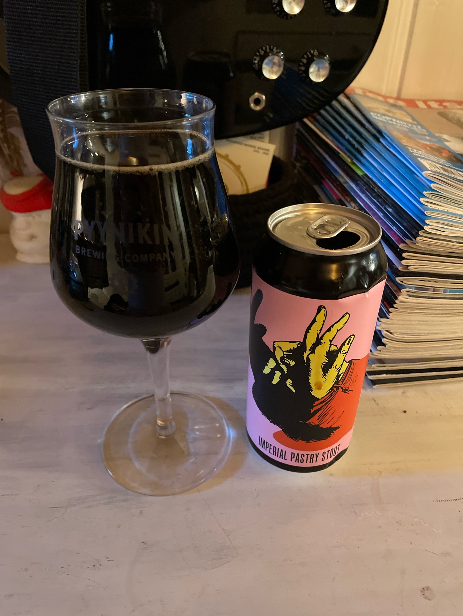 Varjot Saapuvat Menneisyydestä, Finland