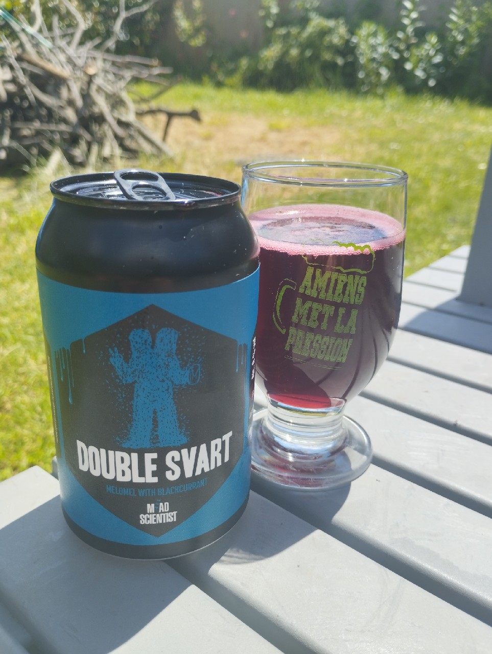 Double Svart, Hungary