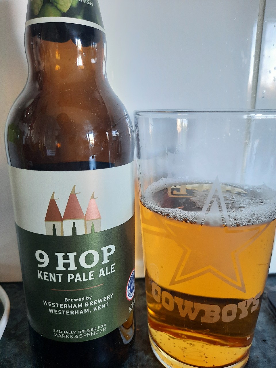 9 Hop Kent Pale Ale, England