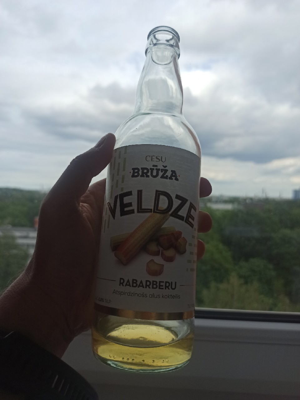 Brūža Veldze Rabarberu, Latvia