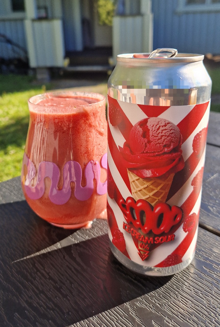 Scoop - Raspberry Ice Cream, England