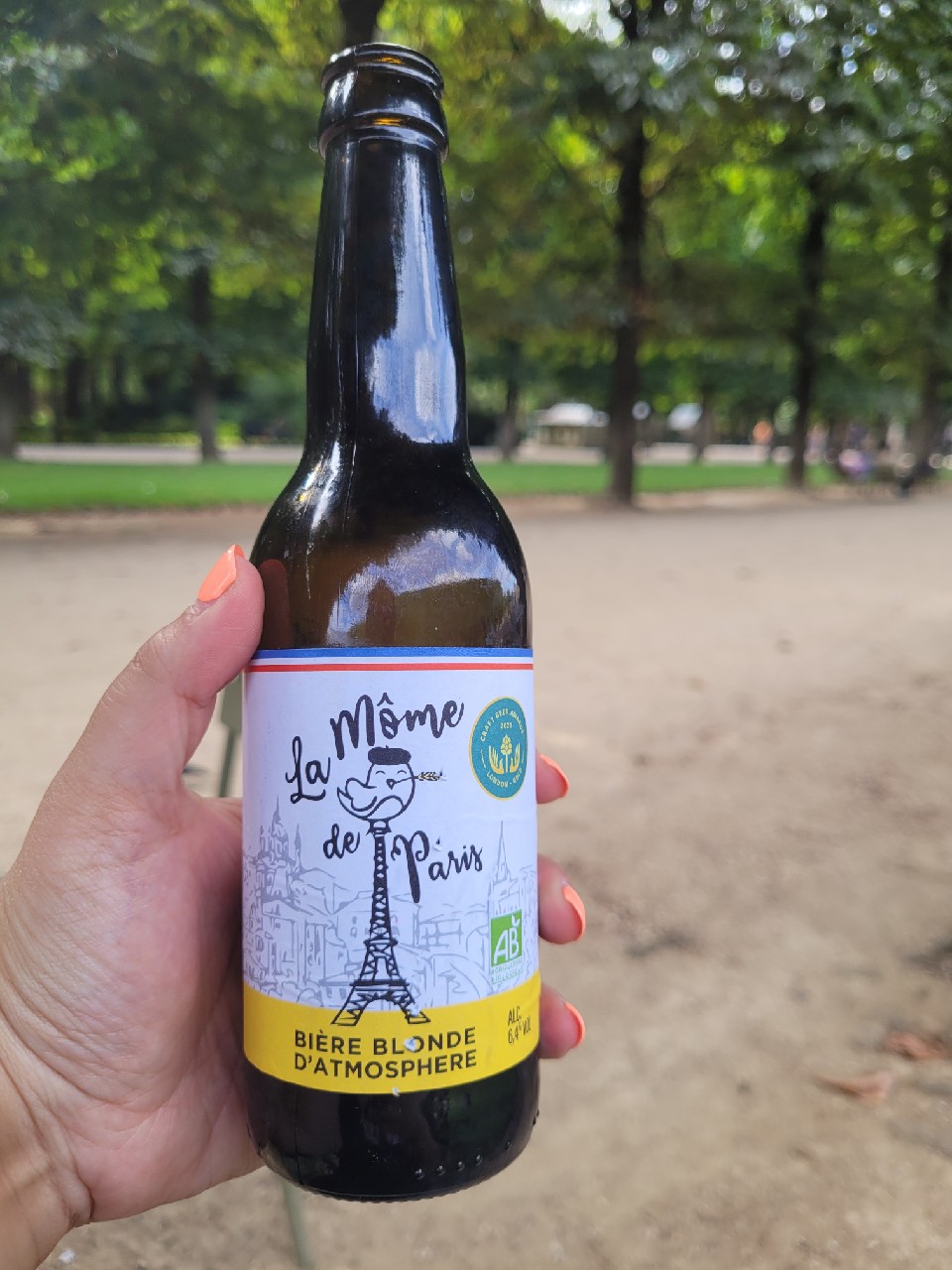 La Môme De Paris Blonde, France