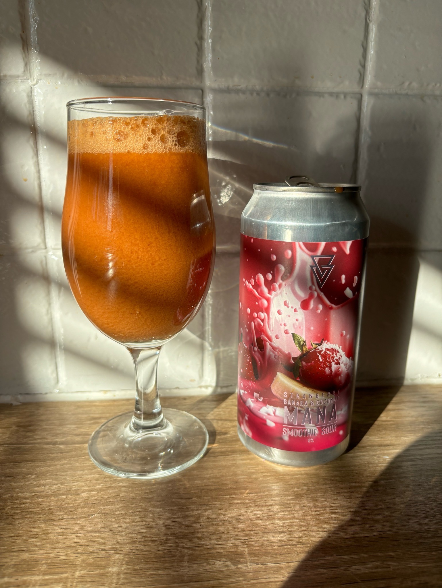 Mana - Strawberry, Banana & Coconut, England