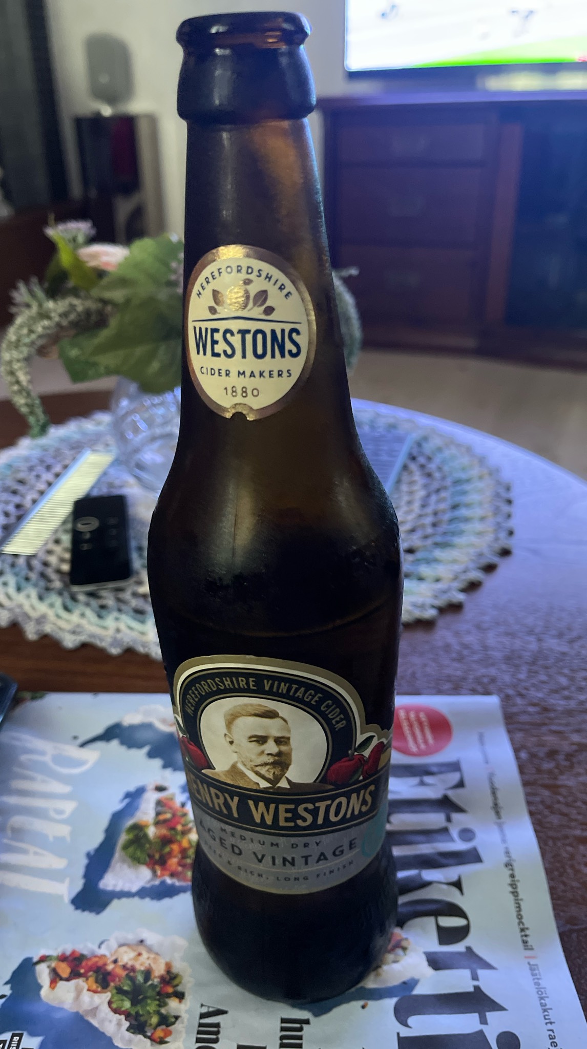 Henry Westons 2017 Vintage Cider Medium Dry, England