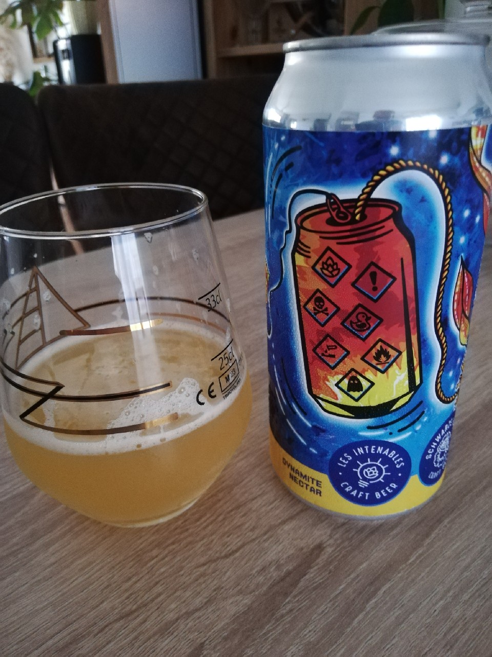 Dynamite Nectar, France